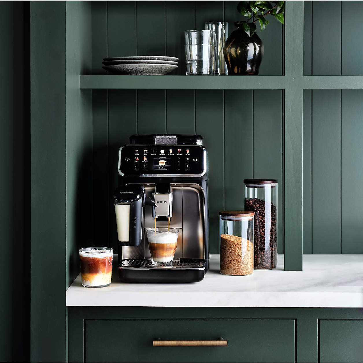 Philips 5500 Series Fully-Automatic Espresso Machine with LatteGo & Iced Coffee